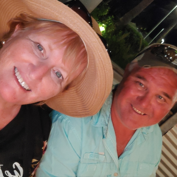 Meet your Posher, Denise - Picture 3 of 4